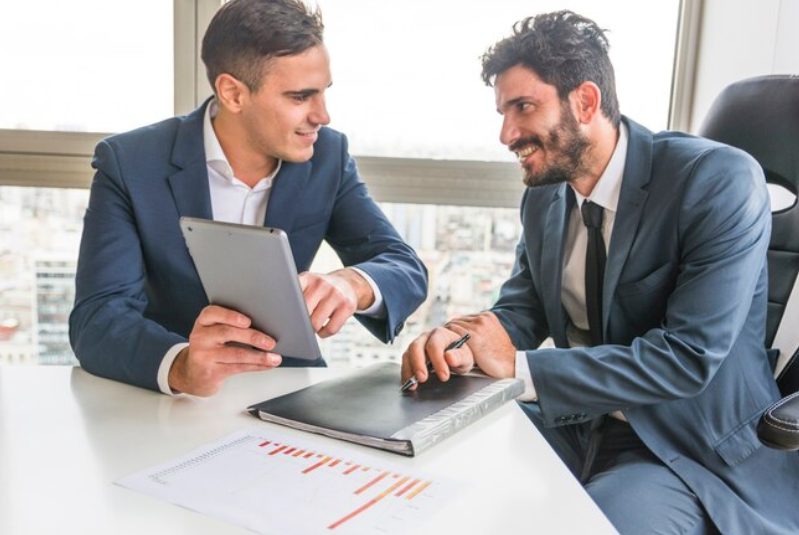 Best Corporate professional consultant in Noida